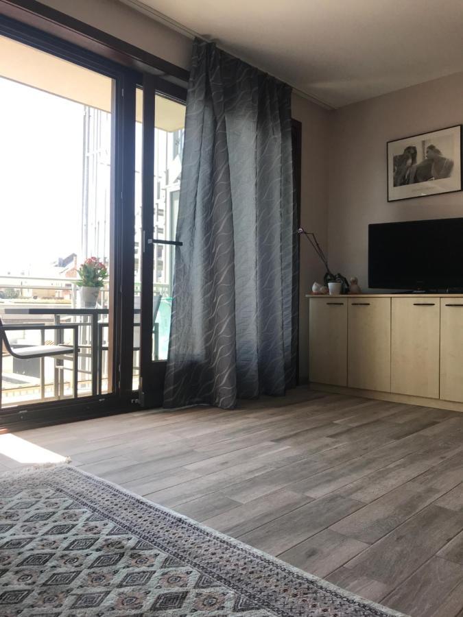 Shiny Nice Studio At Ostend Apartment Bagian luar foto